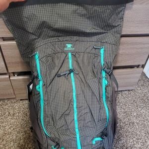 NWT. Mountian Smith hiking backpack